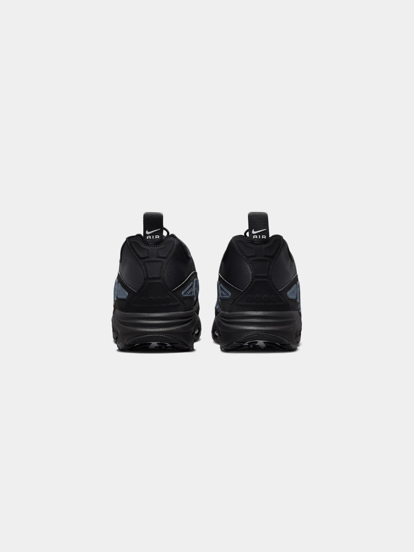 Air Max SNDR Black/Metallic Silver Modern Step Glide Move