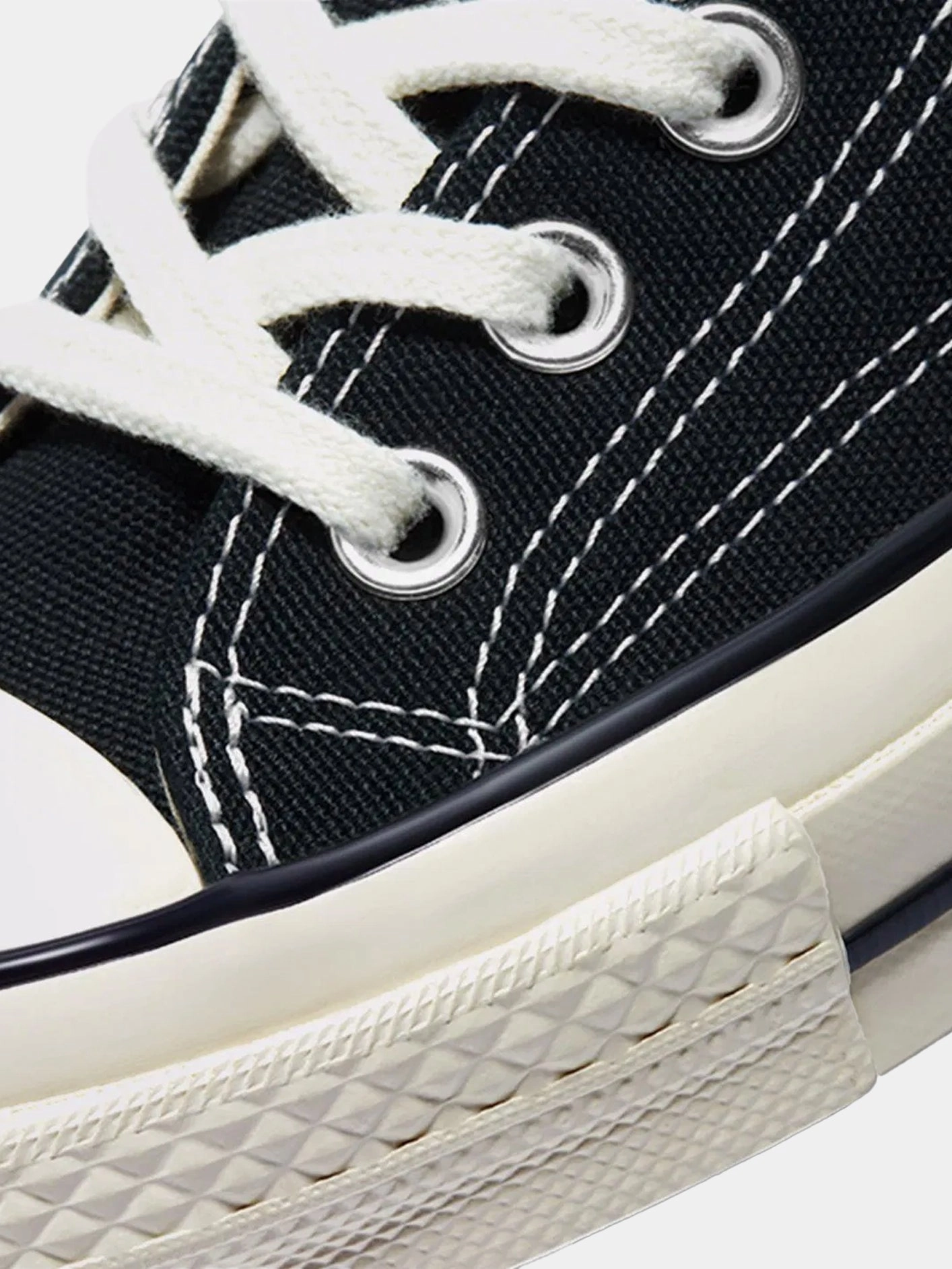 Bold Silhouette Women's Chuck 70 - Black