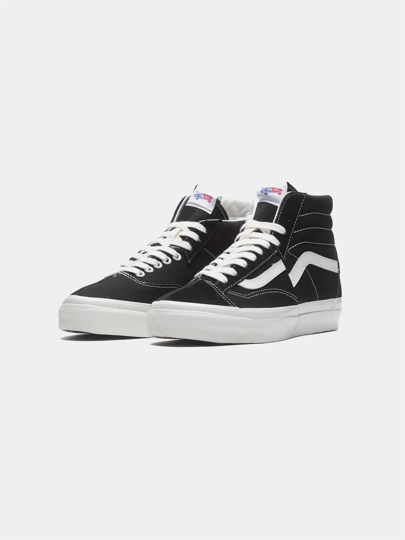 Clash the Wall "Black/White" Quick Glide-Step