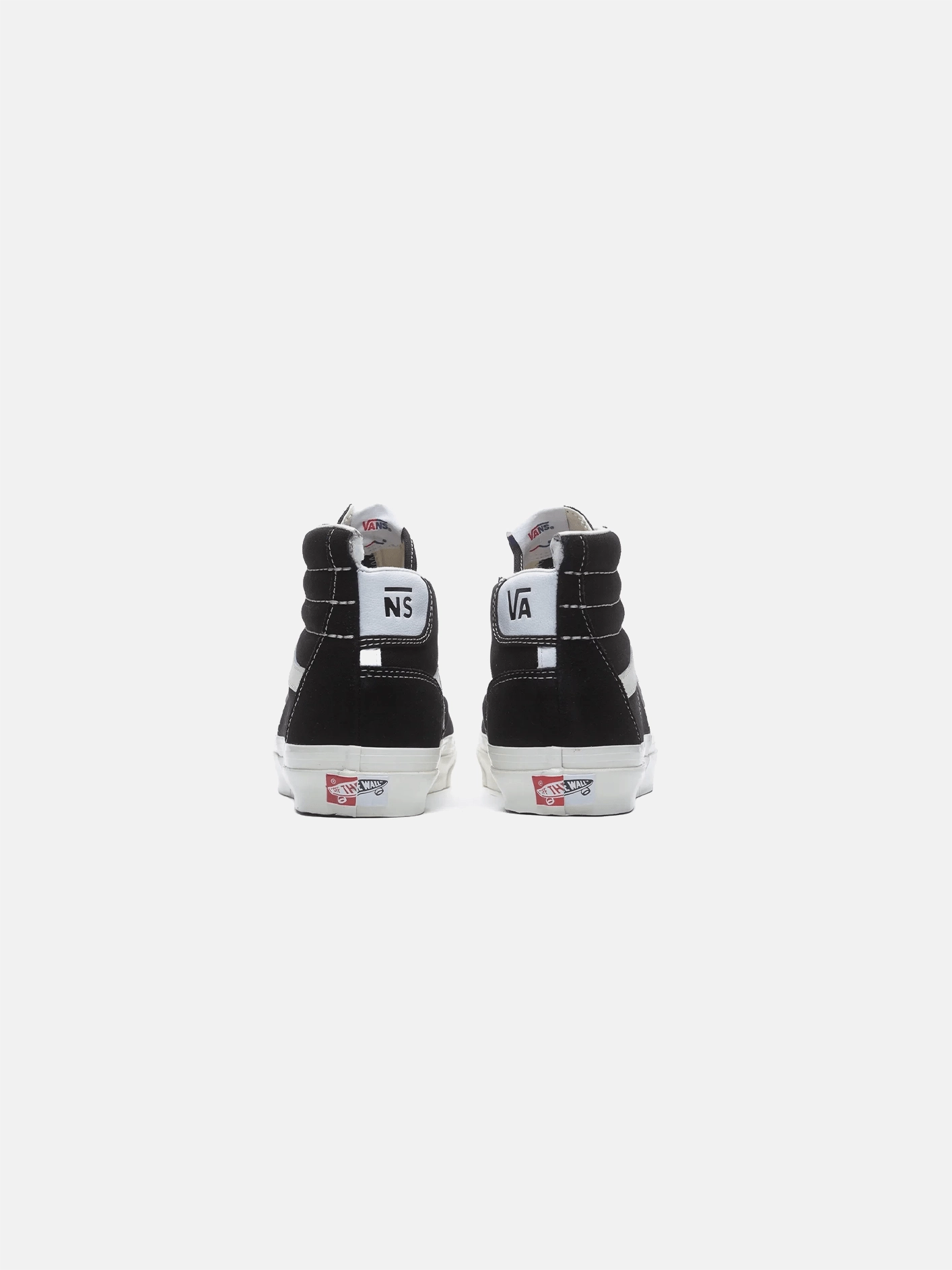 Clash the Wall "Black/White" Quick Glide-Step