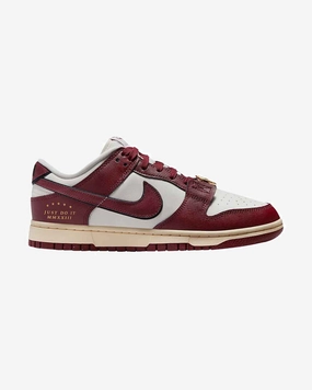 NIKE DUNK LOW SE WMNS JUST DO IT 'SAIL TEAM RED' Strong Traction