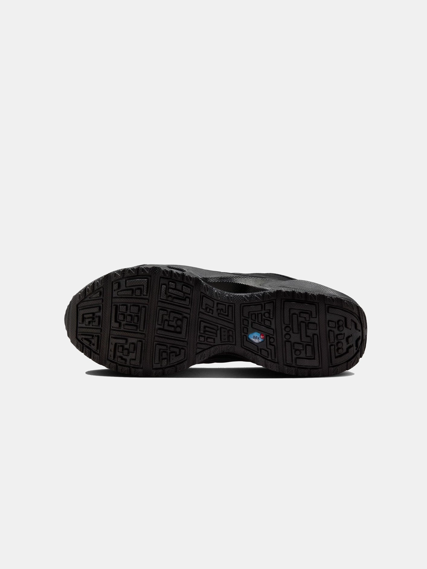 Everyday Essential Air Max SNDR GORE-TEX "Black and Dark Smoke Grey"