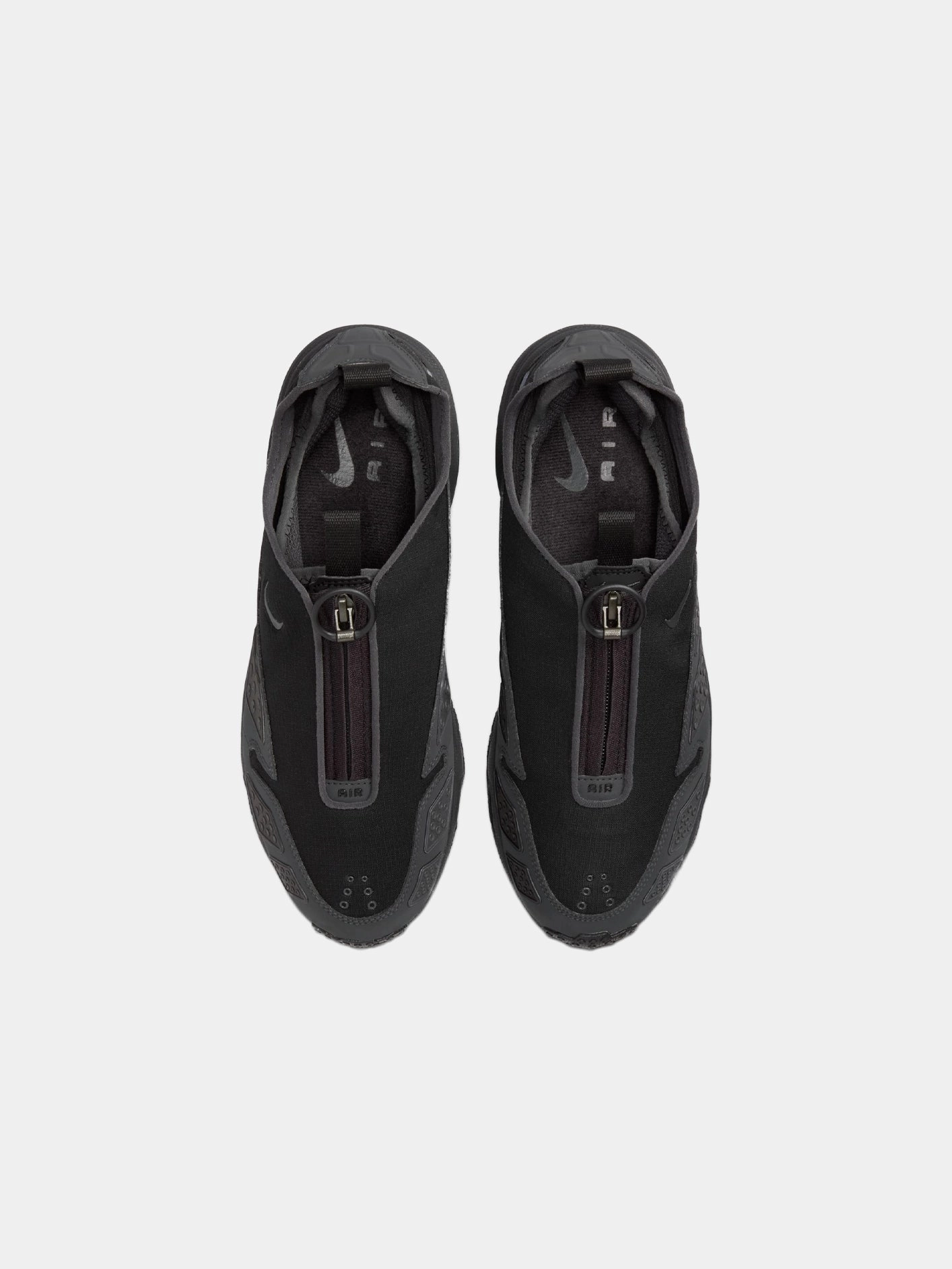Everyday Essential Air Max SNDR GORE-TEX "Black and Dark Smoke Grey"