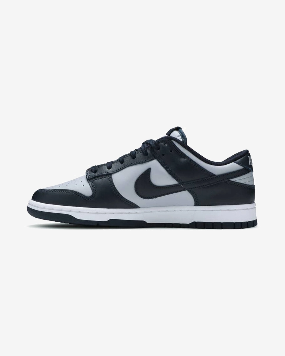 Fashion-Forward Look NIKE DUNK LOW GEORGETOWN