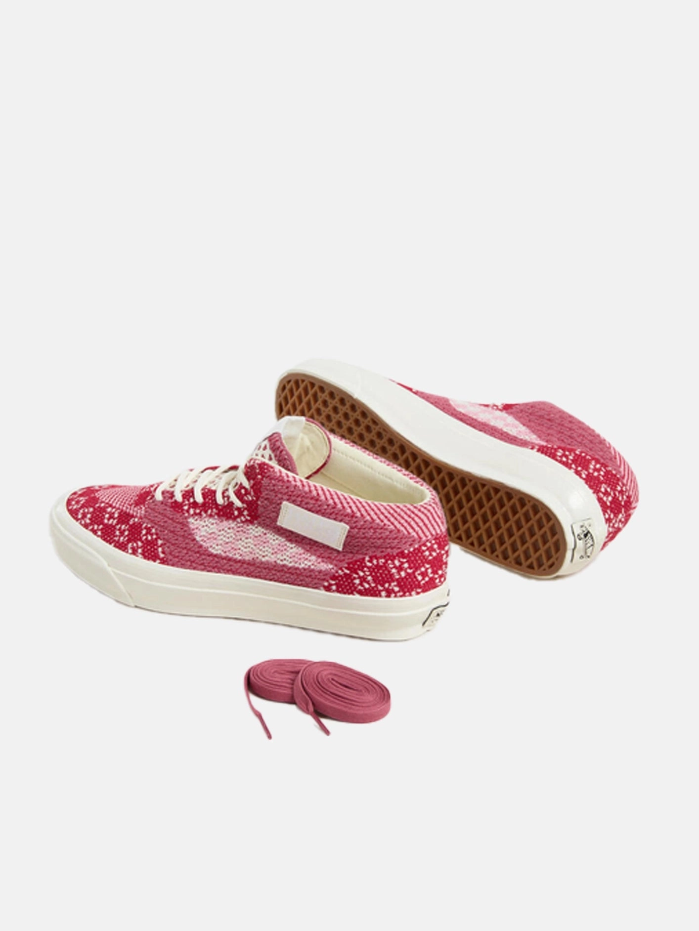 Flexible Step Move-Out LX Half Cab 33 EK "Chili Pepper/Mauvewood"