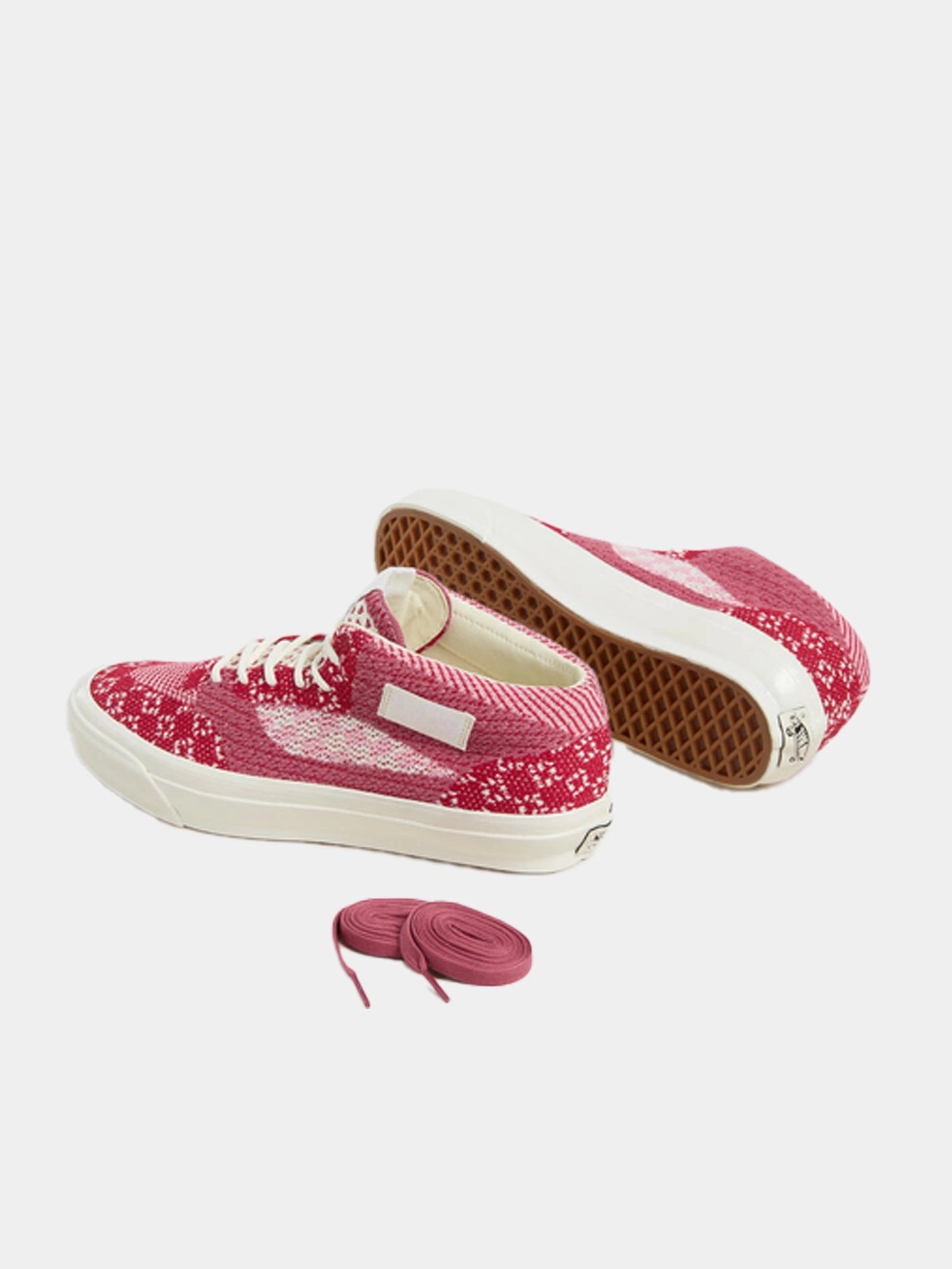 Flexible Step Move-Out LX Half Cab 33 EK "Chili Pepper/Mauvewood"