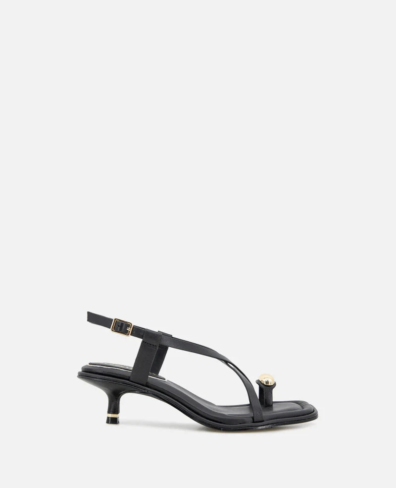 Footwear & Apparel Women's Geala Men's Grooming