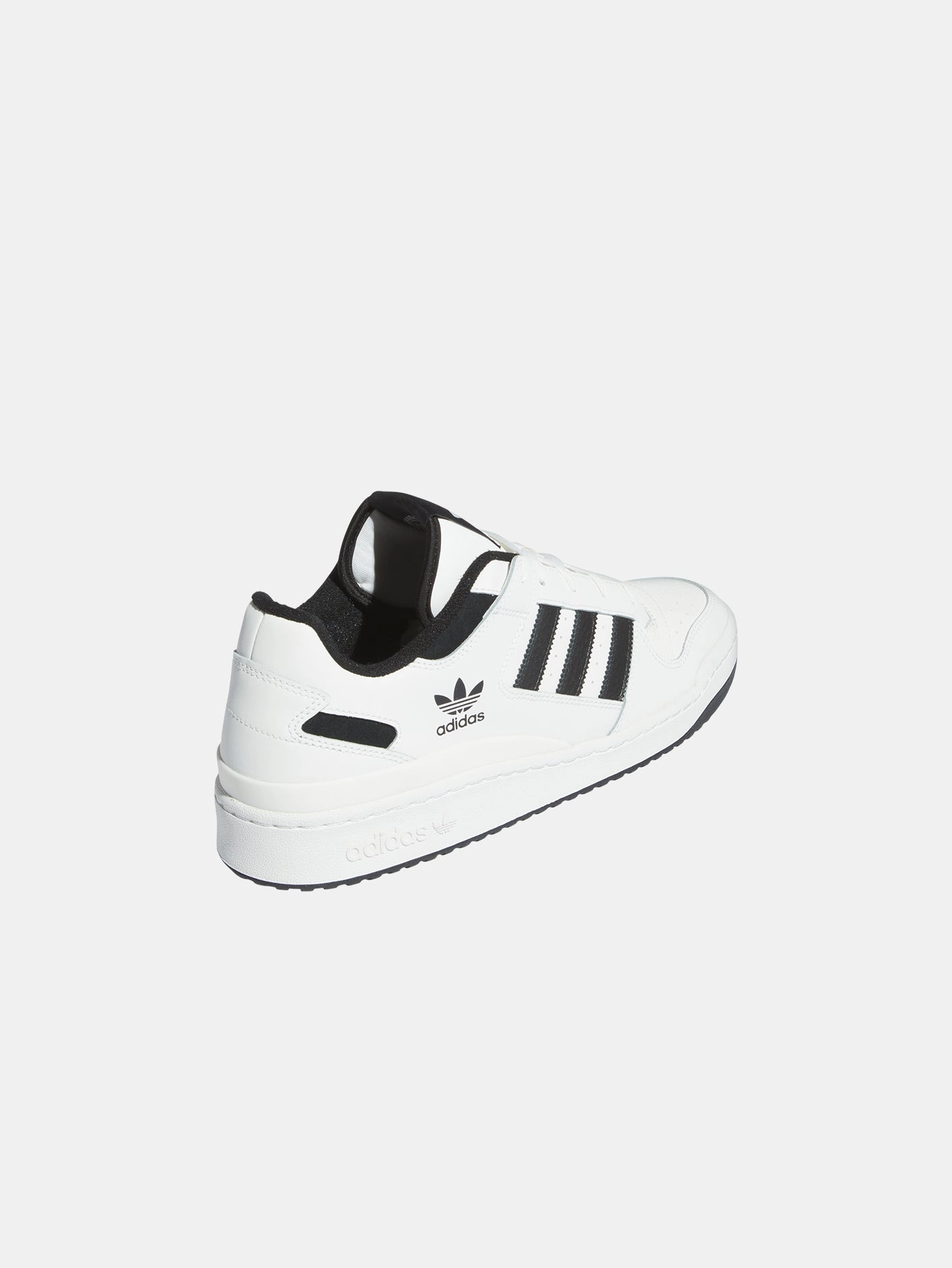 Forum Low CL "Core White/Core Black" Active Step Move
