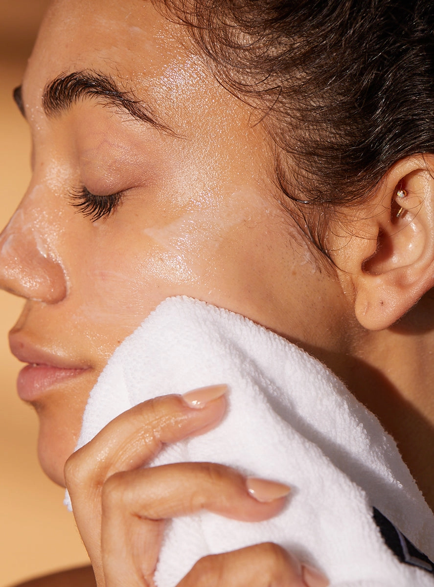 Gentle Facial Cleansing Cream with Glycolic Acid