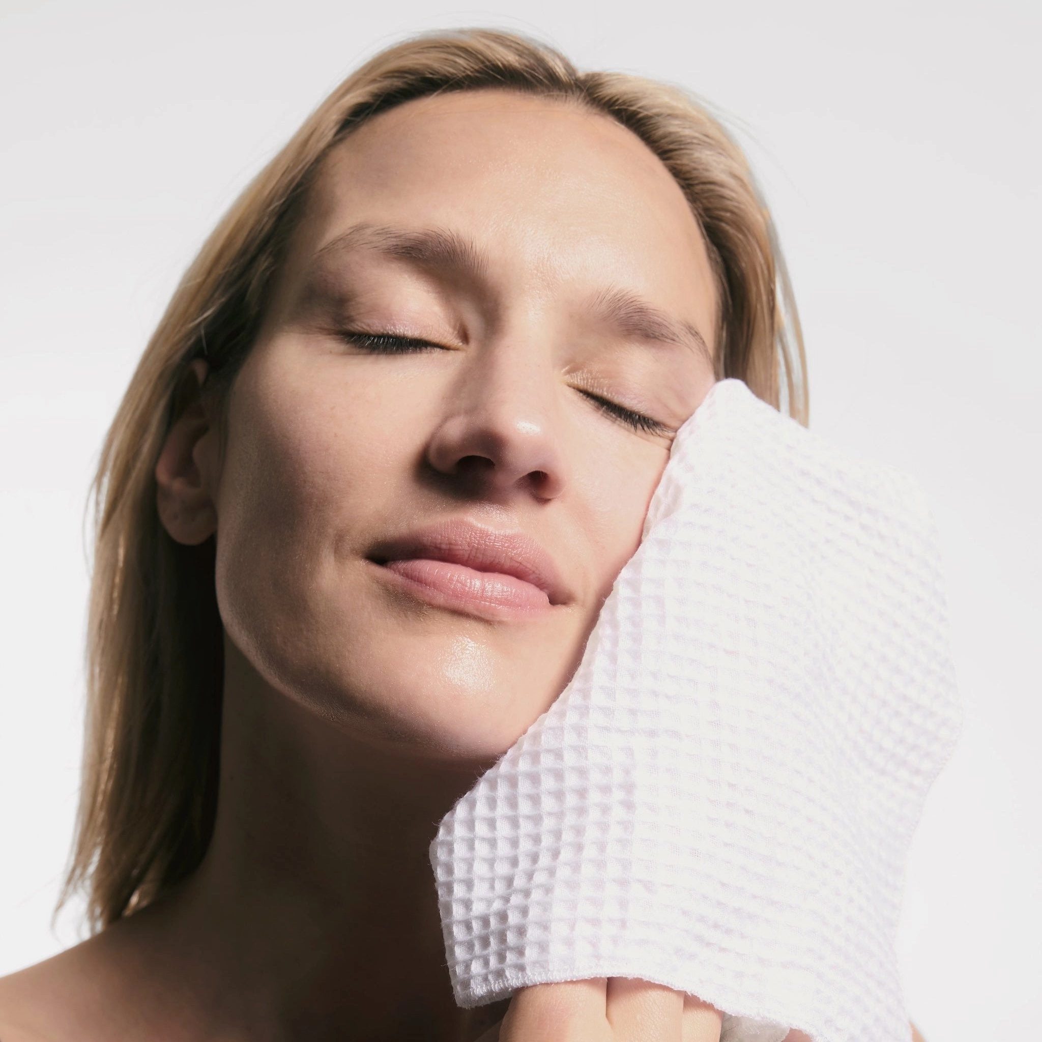 Luminous Cleansing Balm