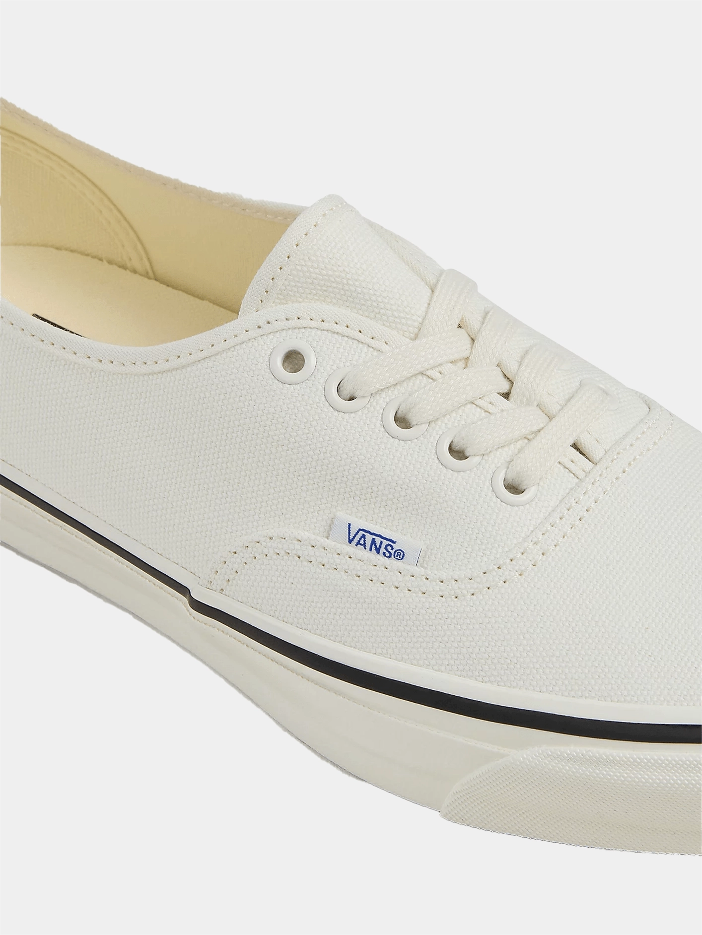 LX Authentic Reissue 44 "Marshmallow" Smooth ride