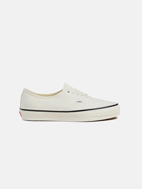 LX Authentic Reissue 44 "Marshmallow" Outdoor Ease