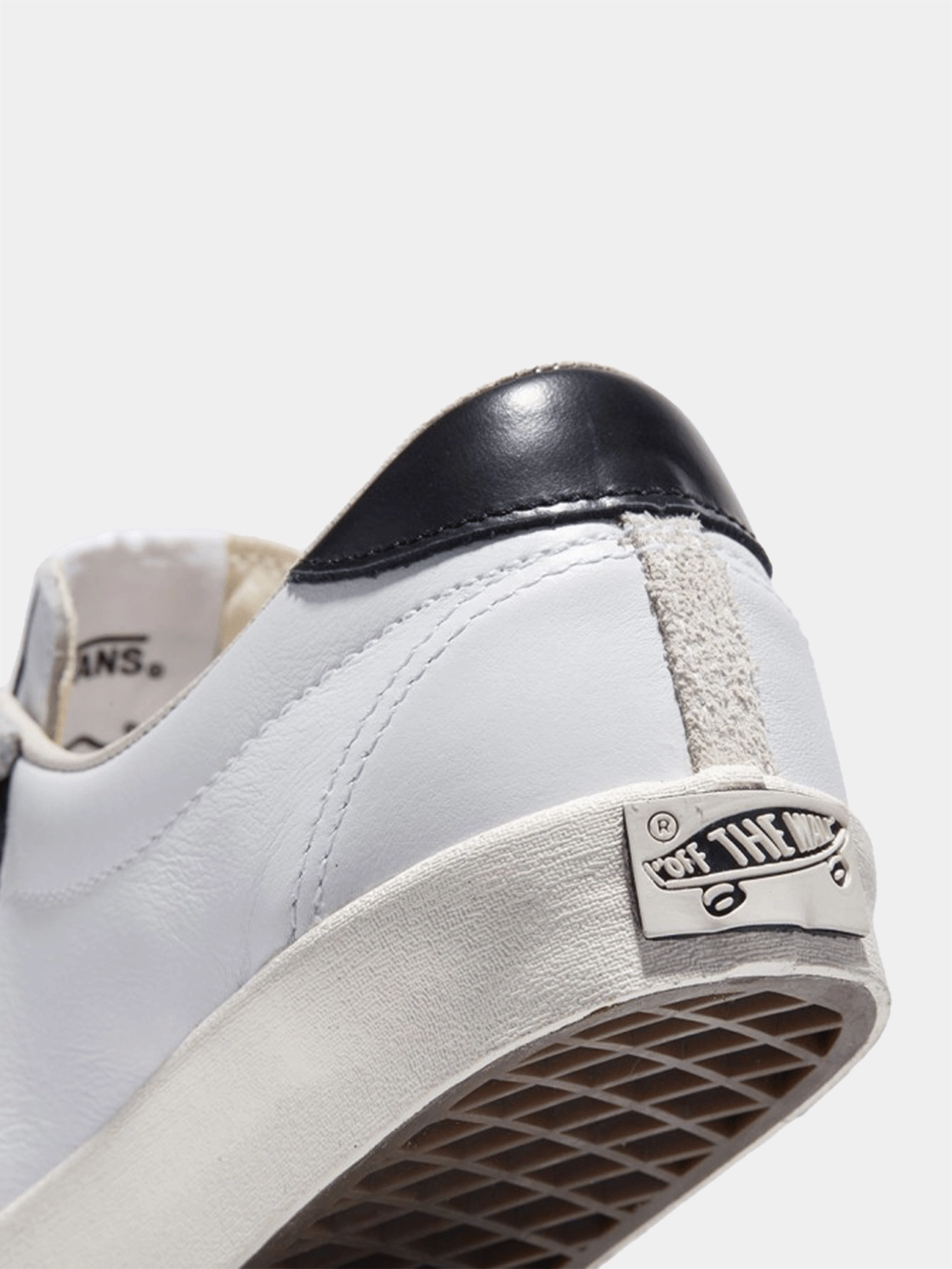 LX Sport Low 73 "Black Soft Motion Step Glide