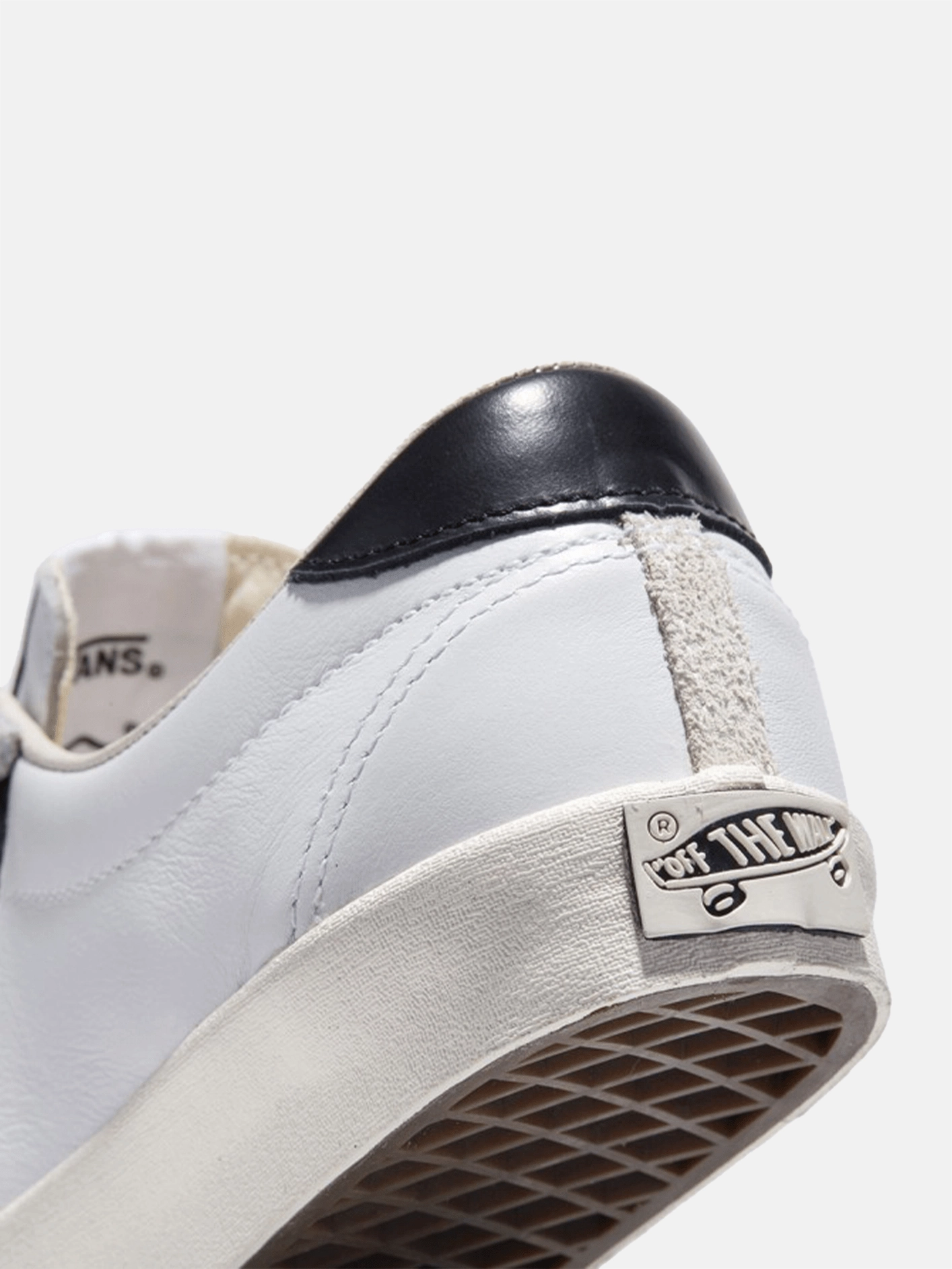 LX Sport Low 73 "Black Soft Motion Step Glide