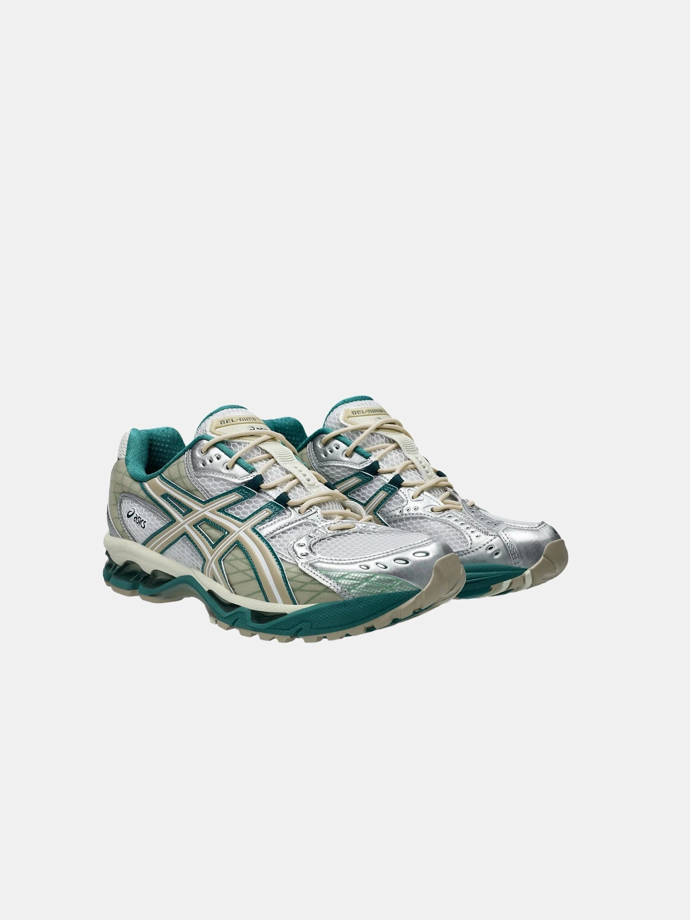 Modern Step Glide Move Gel-Nimbus 10.1 "White & Rainy Lake"