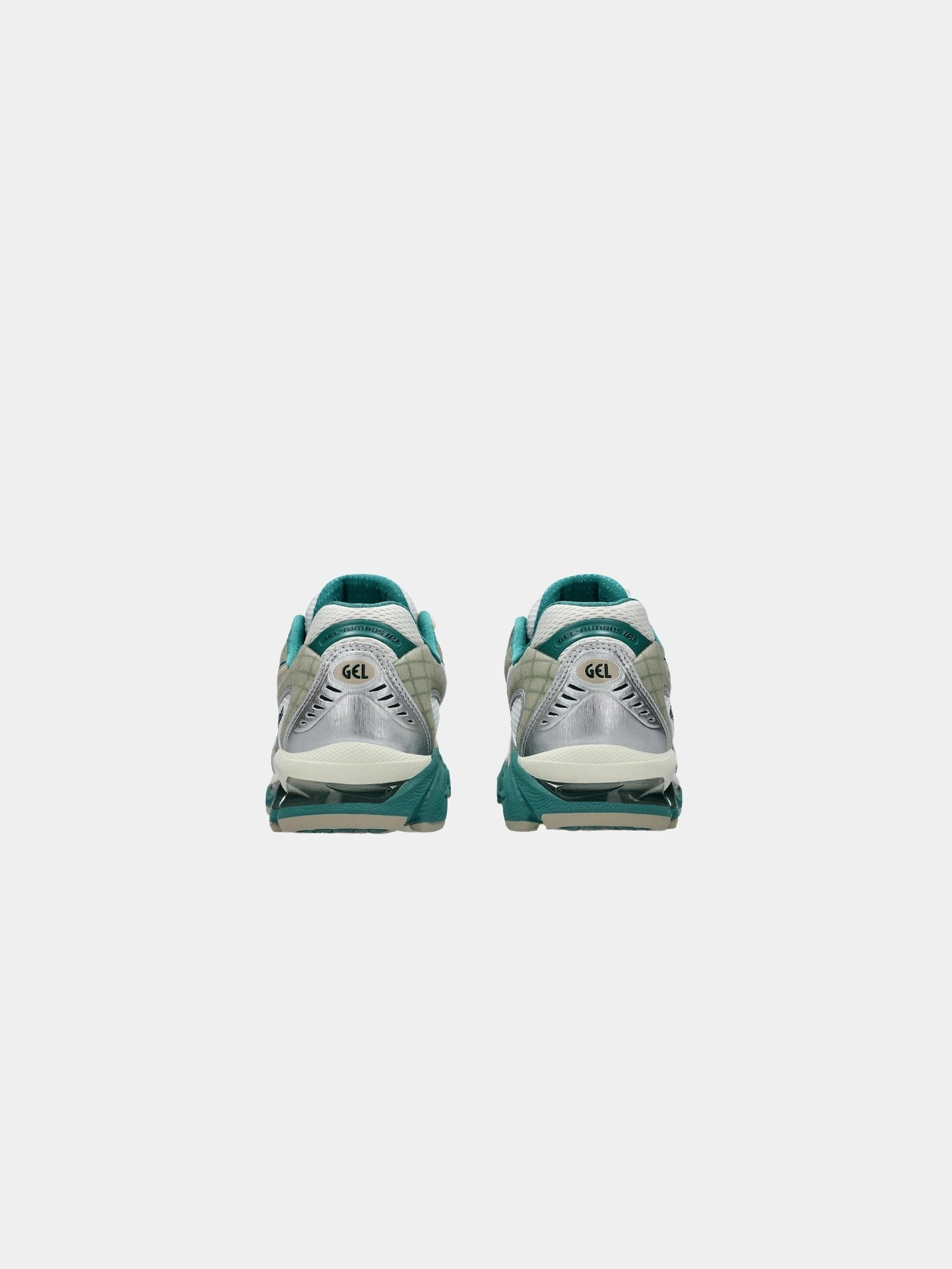 Modern Step Glide Move Gel-Nimbus 10.1 "White & Rainy Lake"