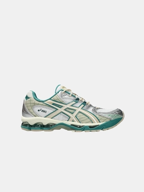 Storm Step Gel-Nimbus 10.1 "White & Rainy Lake"