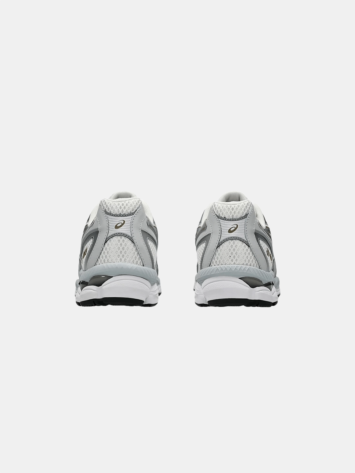 Modern Step-Out Gel-NYC 2055 "Cream Pure Silver"