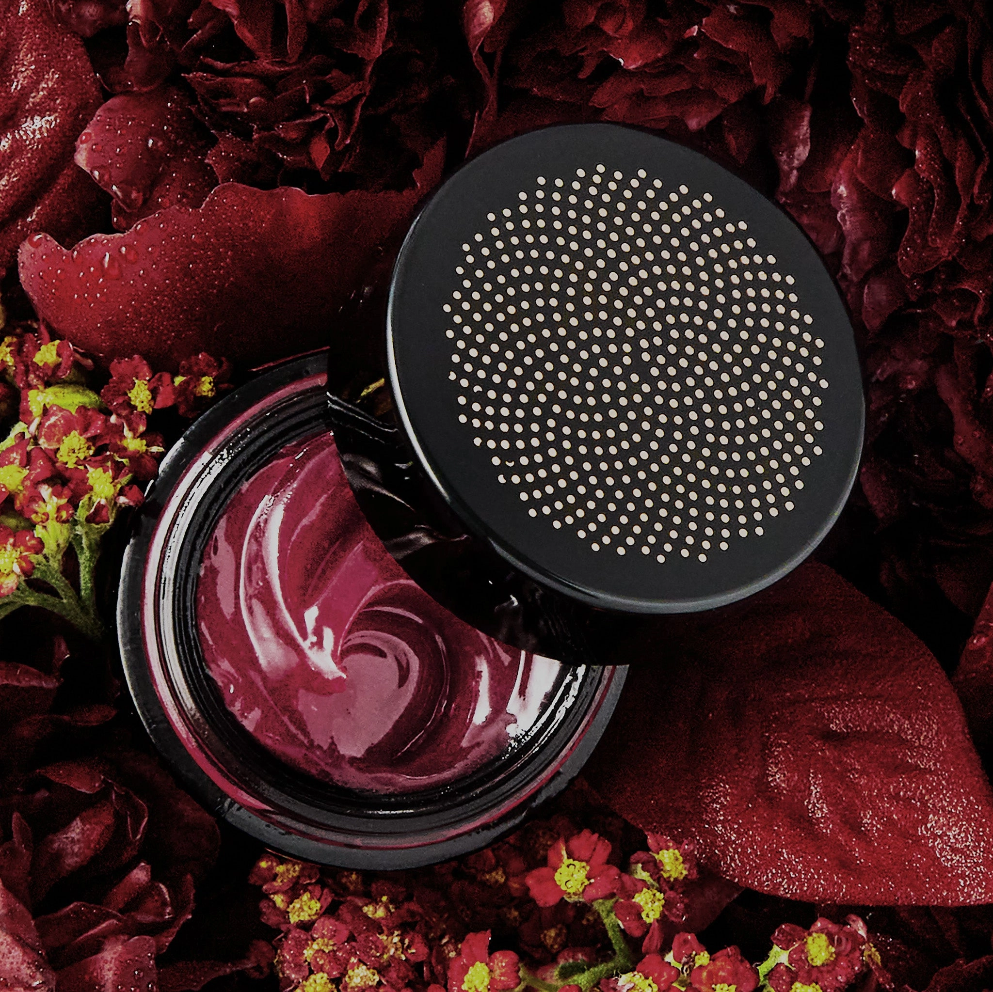 Moisture Lock Glossy Balm