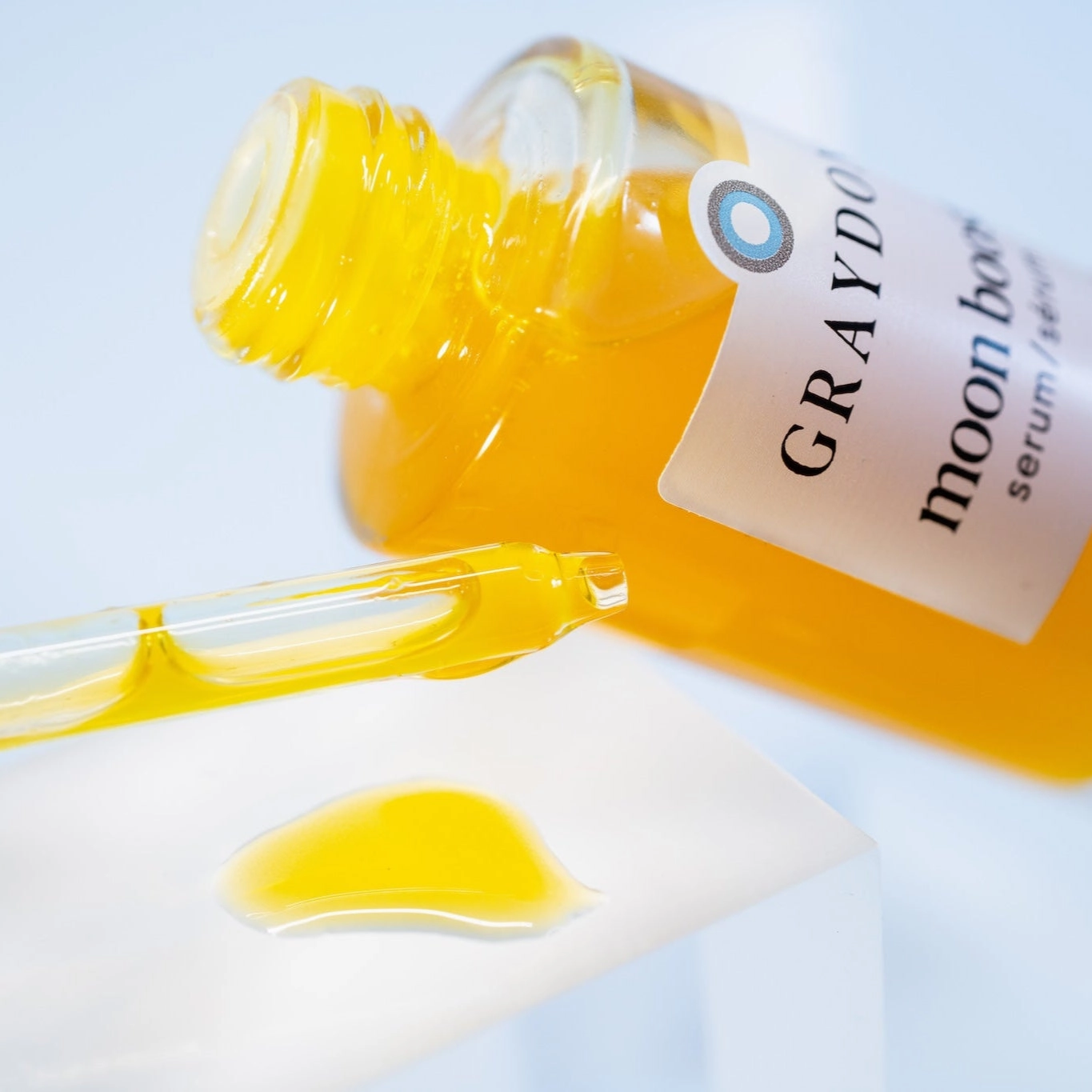 Moon Boost Brightening Multivitamin Serum