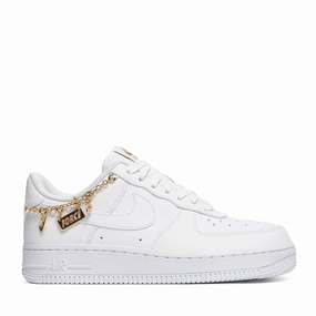 Soft Design NIKE AIR FORCE1 WMNS TRIPLE WHITE PENDANT LX -