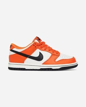 NIKE DUNK LOW GS HALLOWEEN 2022 Signature Style Multi-Terrain