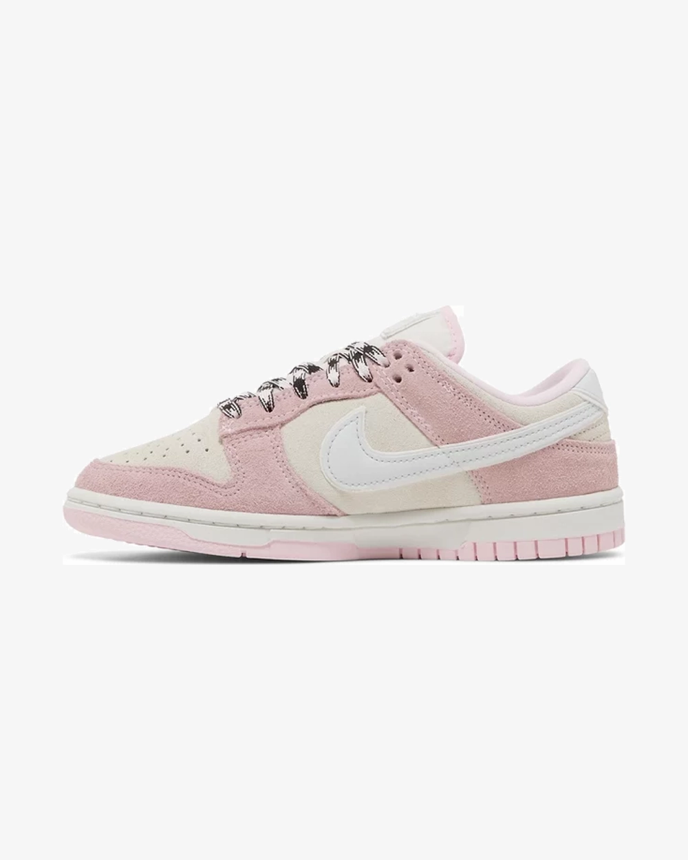 NIKE DUNK LOW LX WMNS PINK FOAM Fashion-forward flexibility