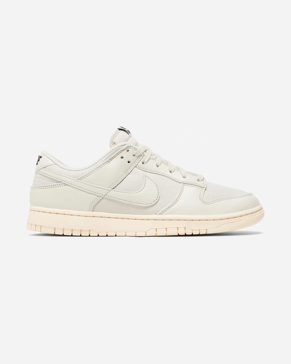 NIKE DUNK LOW PREMIUM LIGHT OREWOOD BROWN Cushioned ride Luxe cushioning
