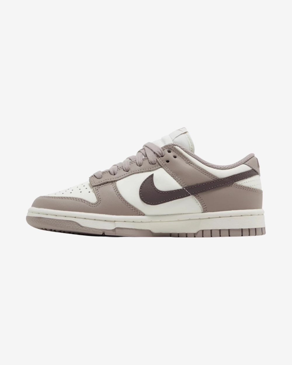 NIKE DUNK LOW WMNS DIFFUSED TAUPE slim