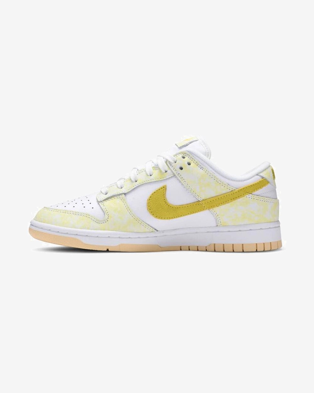 NIKE DUNK LOW WMNS YELLOW STRIKE Engineered fit
