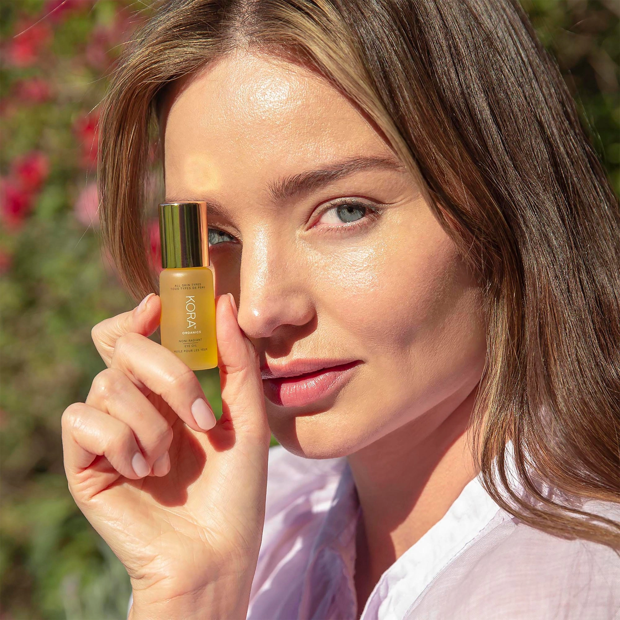 Noni Radiant Eye Oil