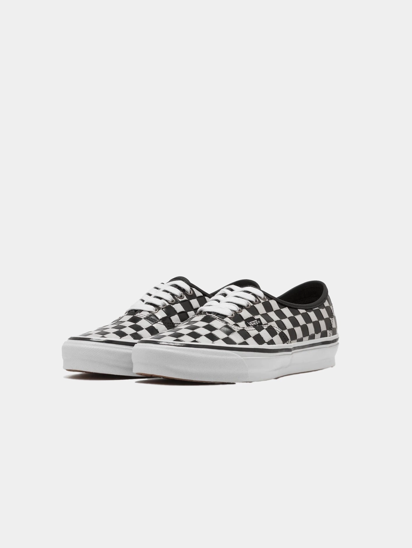OTW Authentic 44 Vibram "Black/White" Easy Step Glide Move