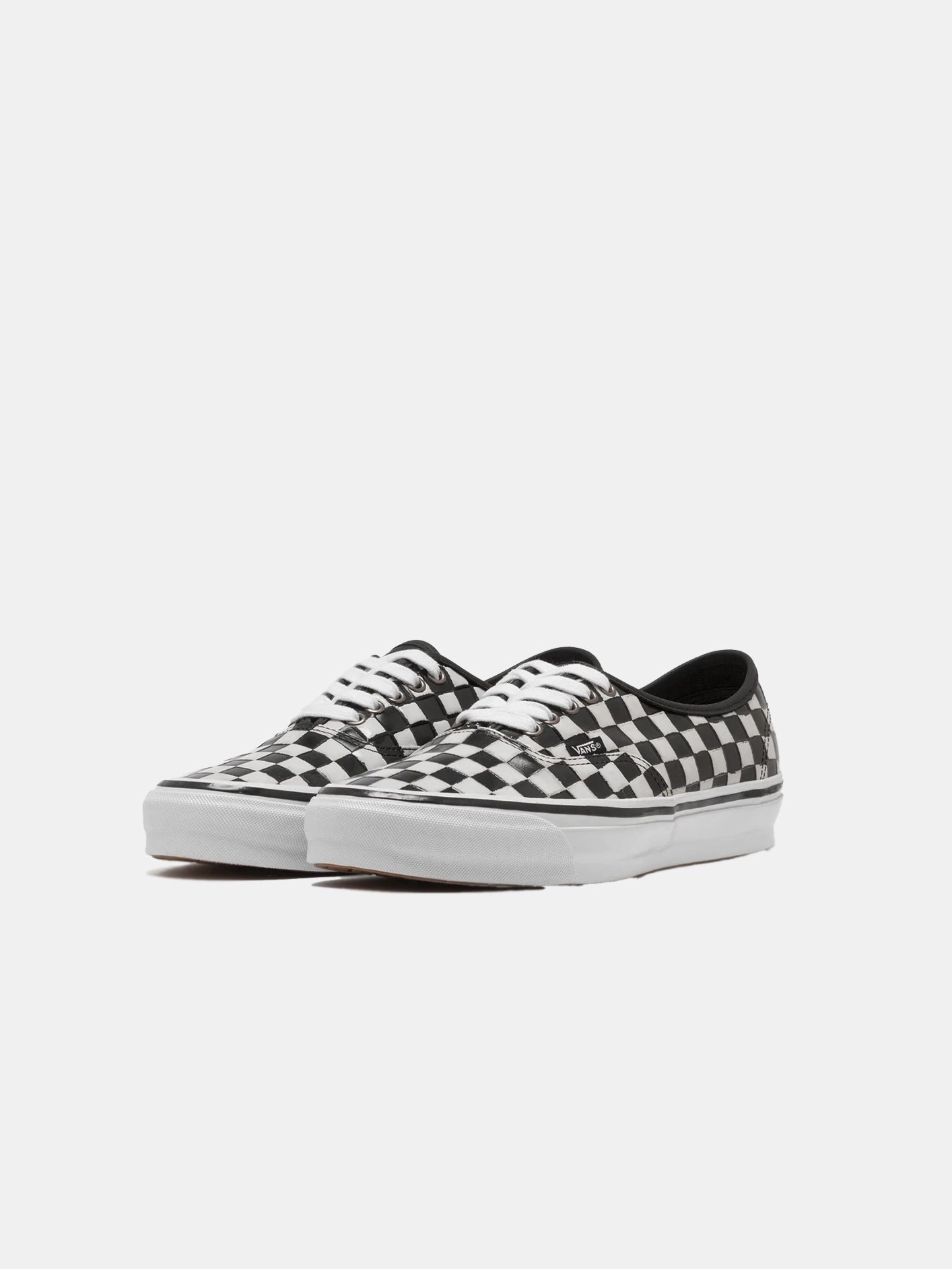 OTW Authentic 44 Vibram "Black/White" Easy Step Glide Move