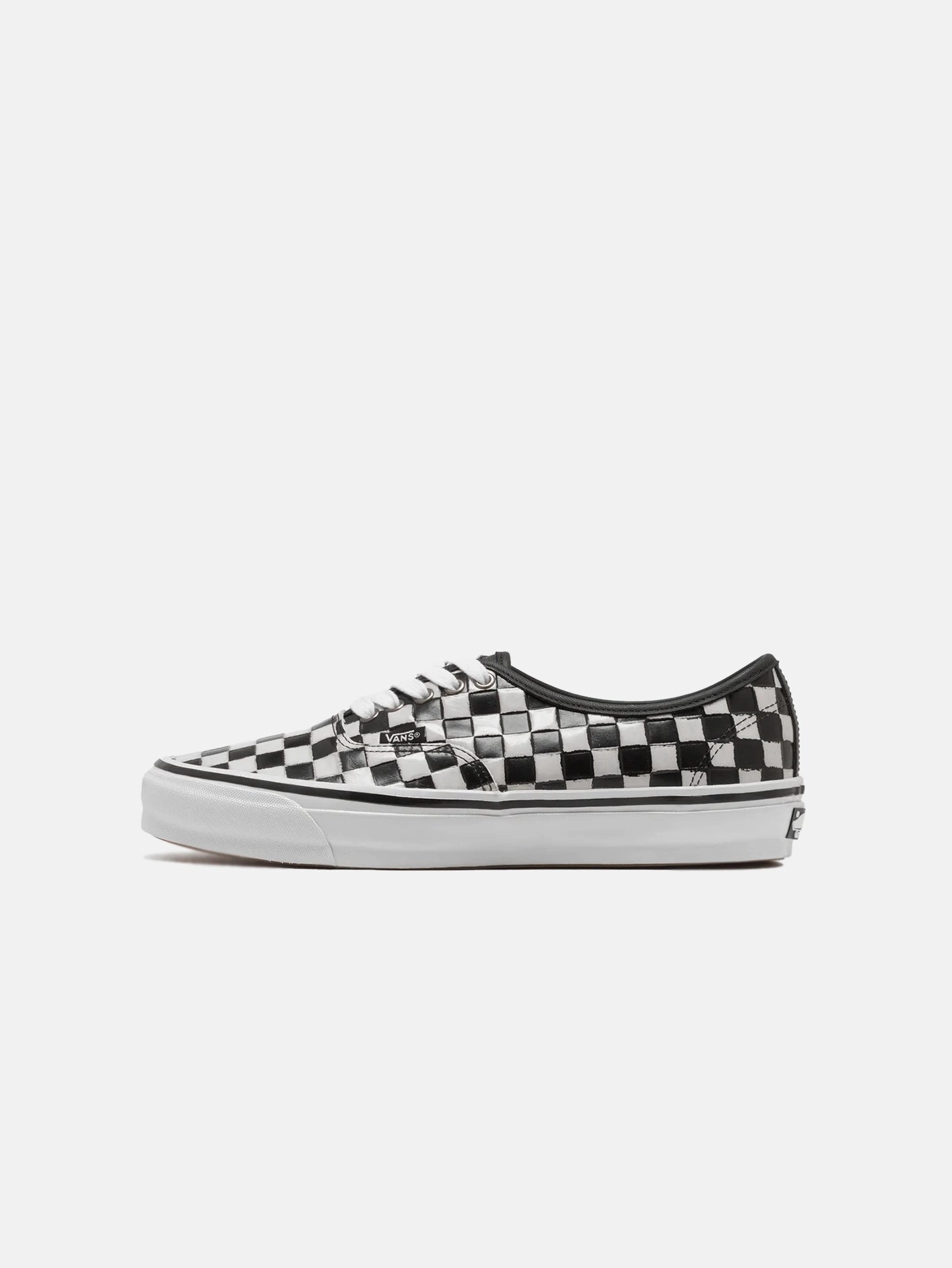 OTW Authentic 44 Vibram "Black/White" Easy Step Glide Move