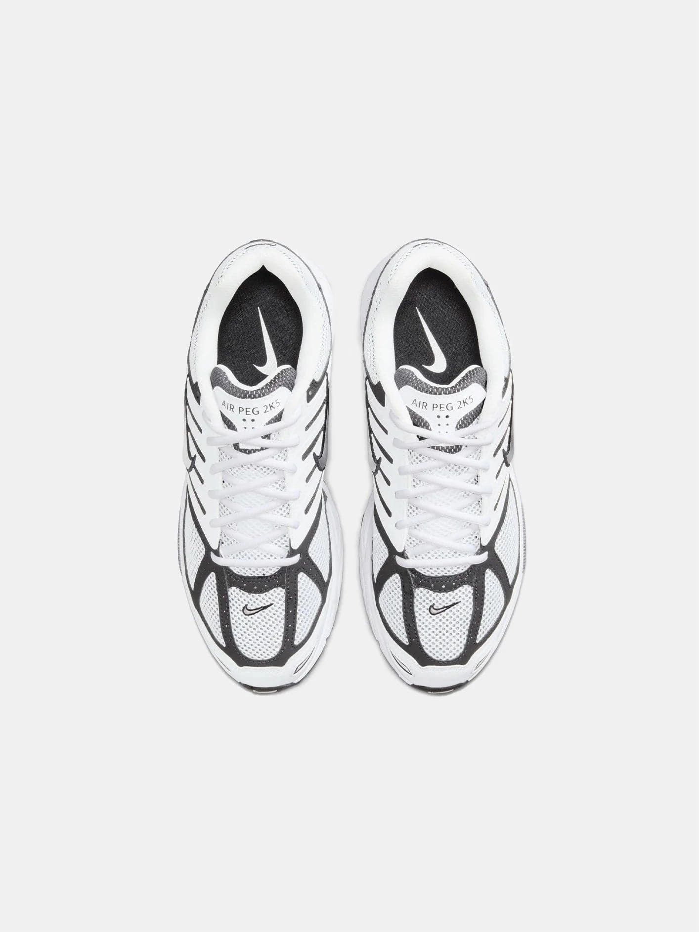 Peg 2K5 "White & Black" All-Day Slip-On