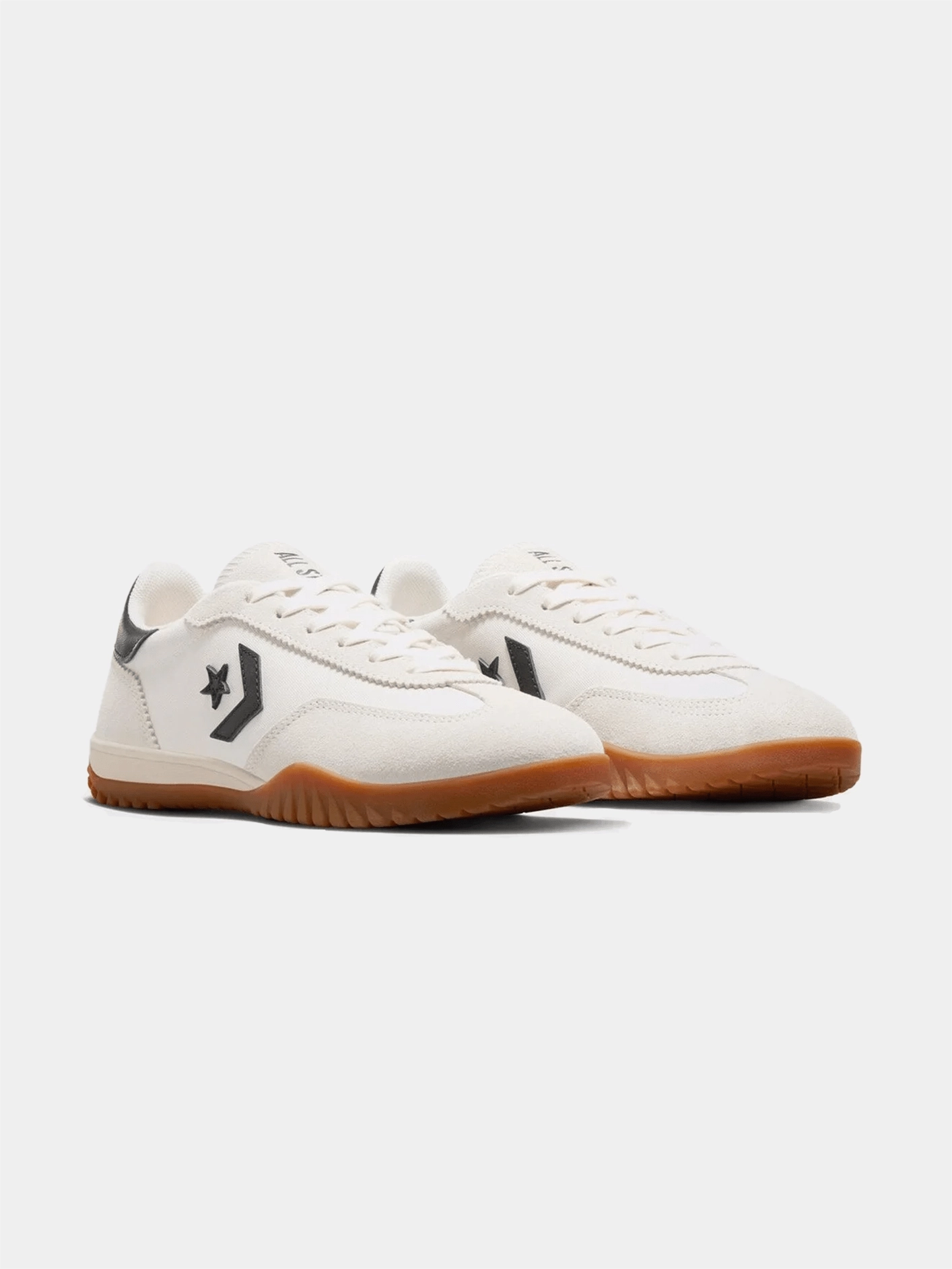 Run Star Trainer - Cream Sleek Design