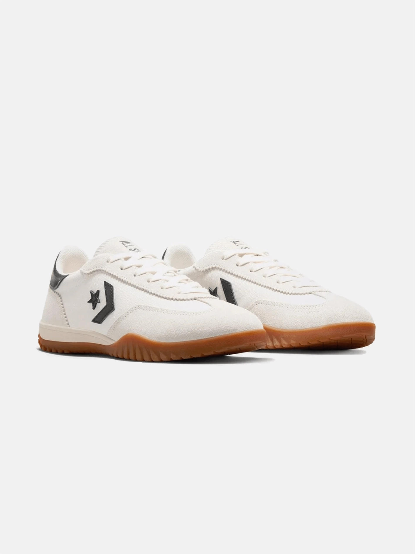 Run Star Trainer - Cream Sleek Design