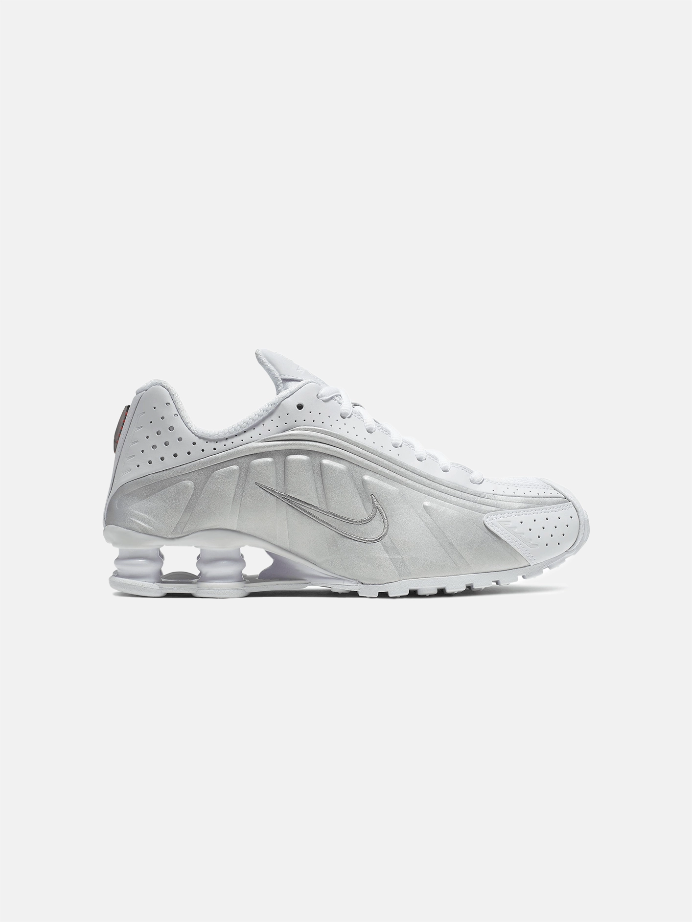 Relaxed Step Shox R4 "White and Metallic Silver"