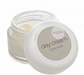 Skincando Moisturizing Day Cream .5 oz
