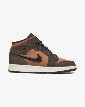Vibrant fit NIKE AIR JORDAN1 MID SE GS DARK CHOCOLATE US6Y / US7.5W / EU38.5