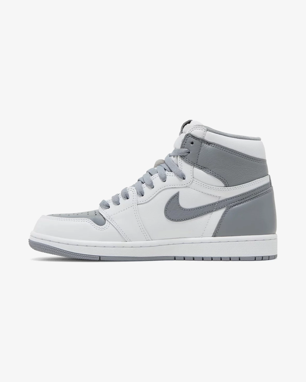 Snug NIKE AIR JORDAN1 HIGH RETRO OG STEALTH