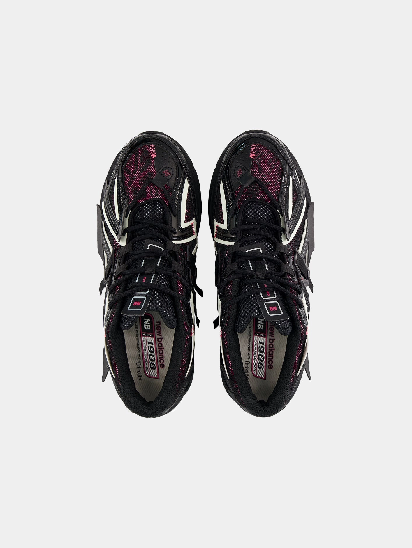 Soft Glide Move 1906A "Black Dragon Berry"