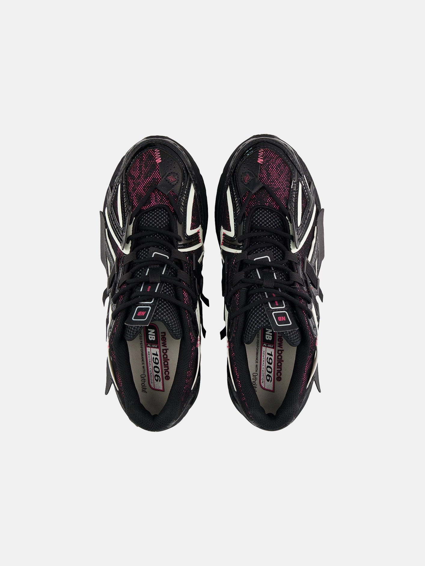 Soft Glide Move 1906A "Black Dragon Berry"
