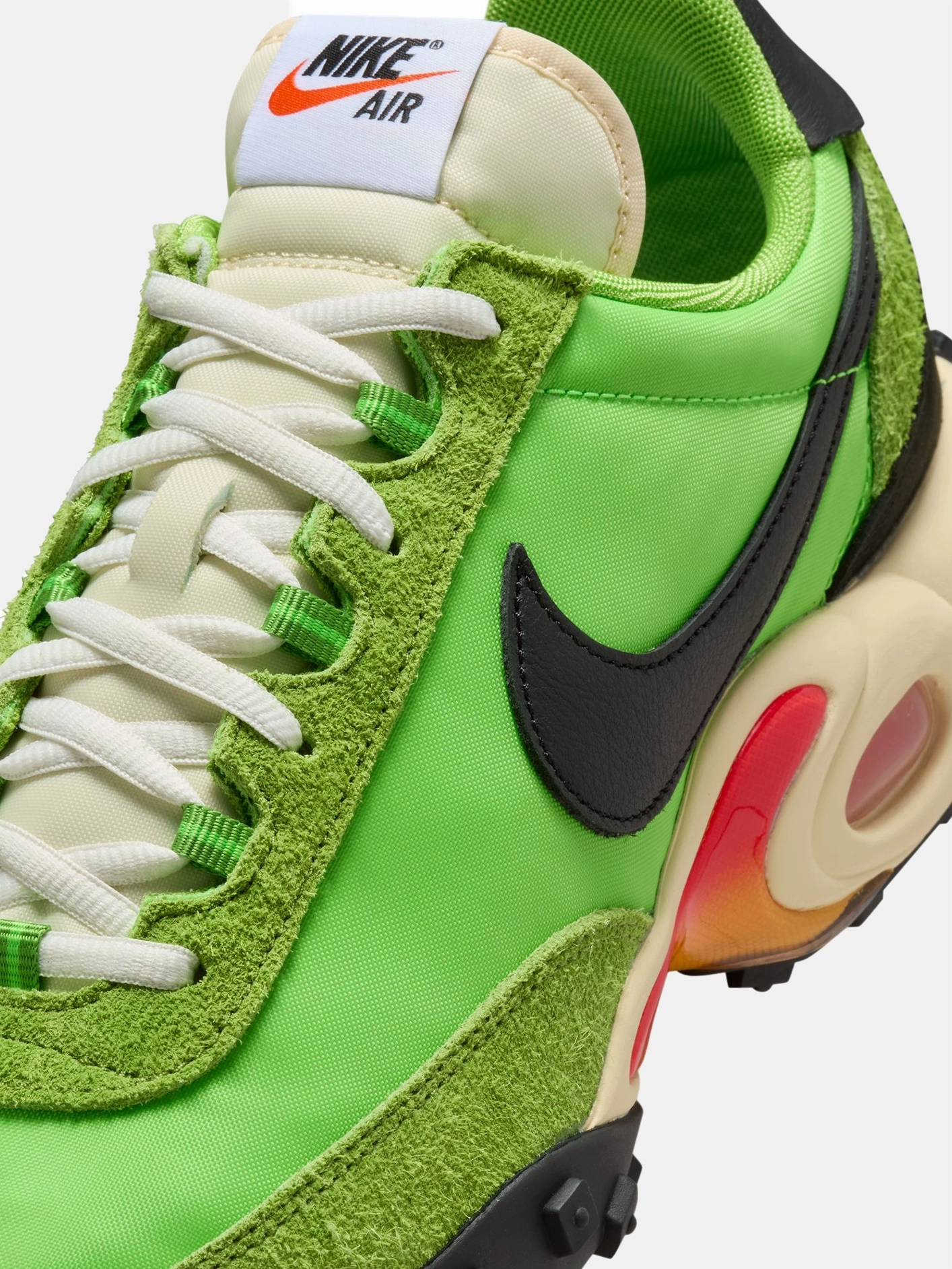 Soft Glide Step-On Air Max Waffle SP "Action Green"