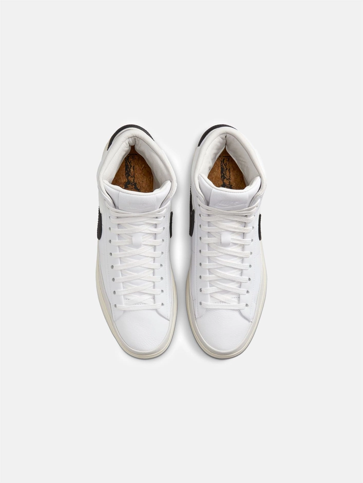 Soft Step-On Move Blazer Mid Phantom "White Black"