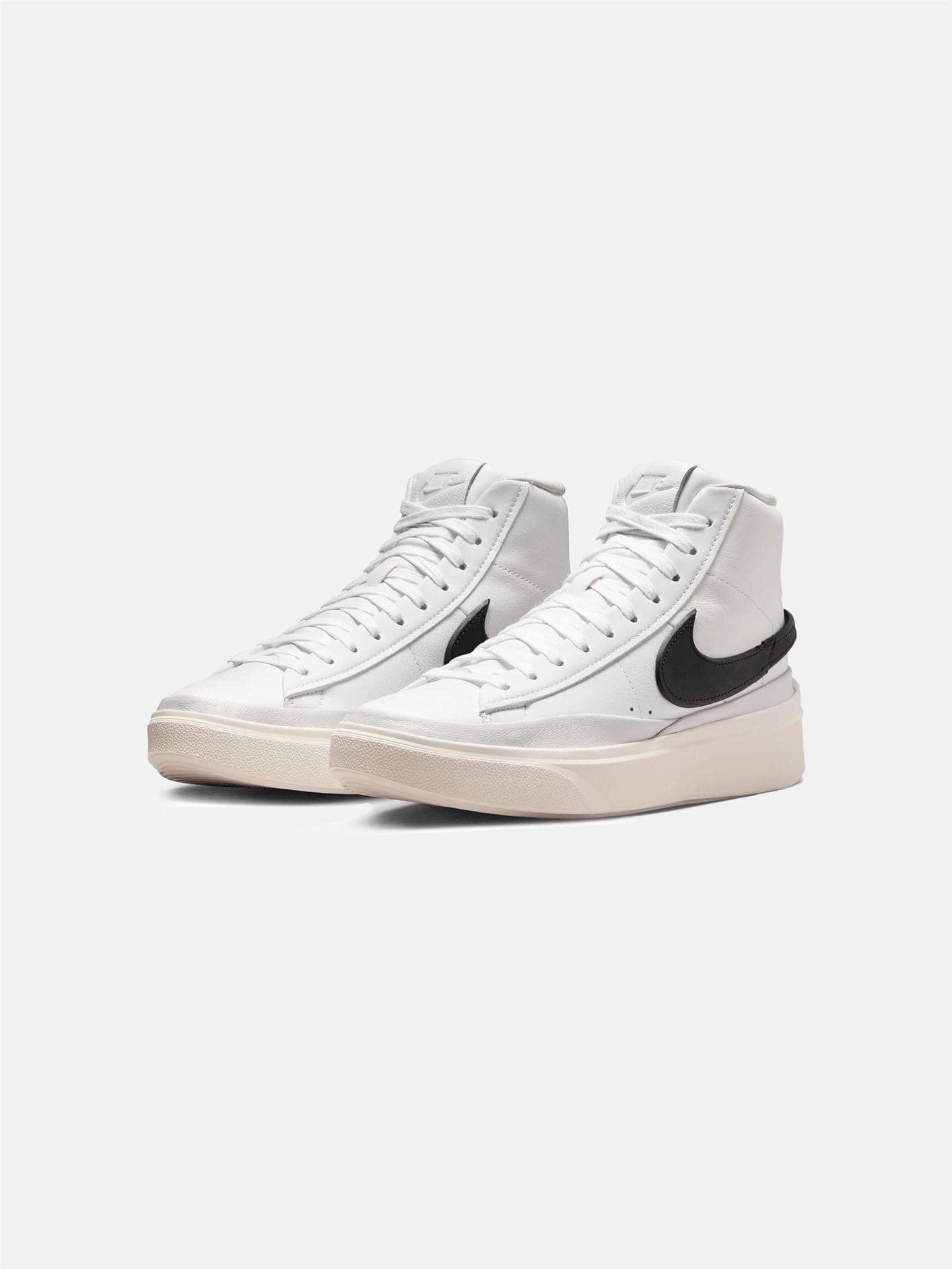 Soft Step-On Move Blazer Mid Phantom "White Black"