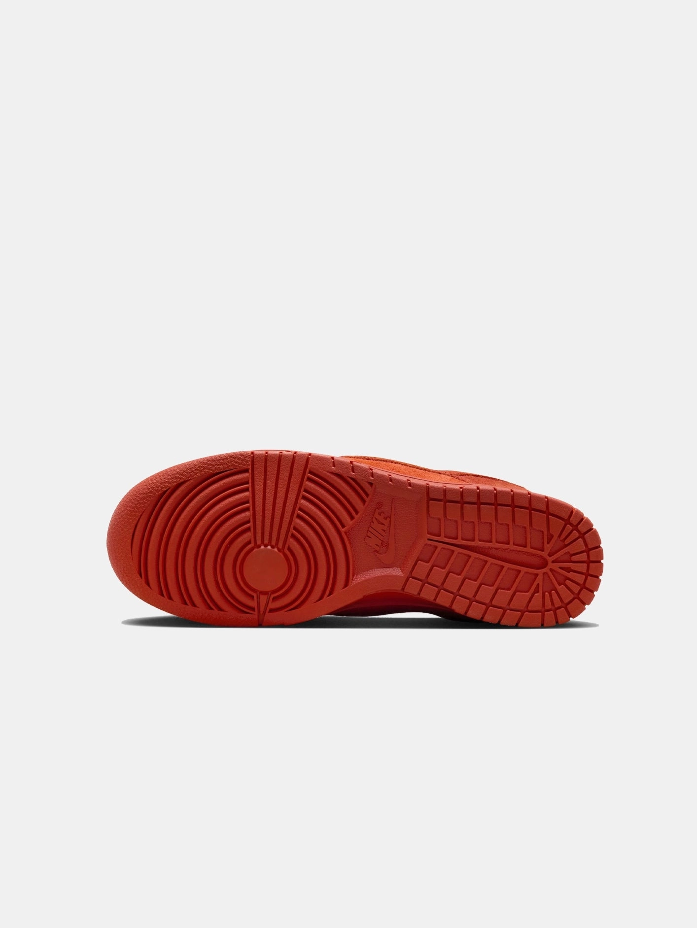 Soft Upper Fit Dunk Low SE "Valley Of Fire"