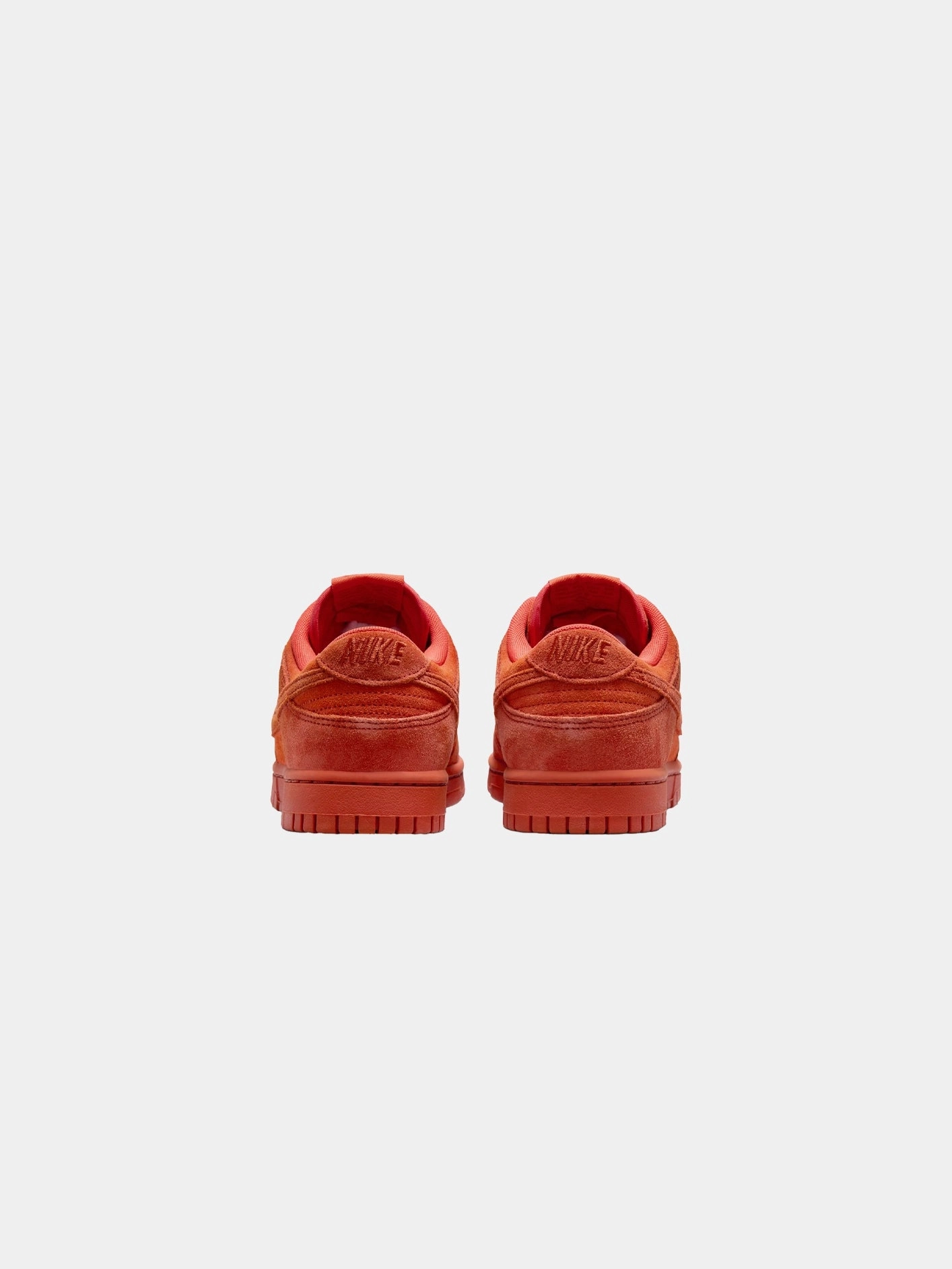 Soft Upper Fit Dunk Low SE "Valley Of Fire"