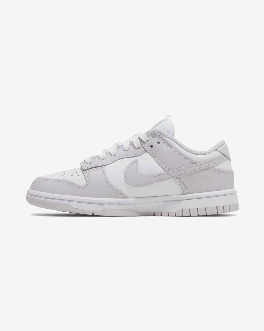 Sporty Appearance NIKE DUNK LOW WMNS LIGHT VIOLET