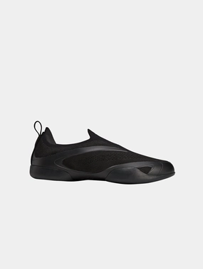 Race Pace Stella McCartney Taekwondo "Core Black"